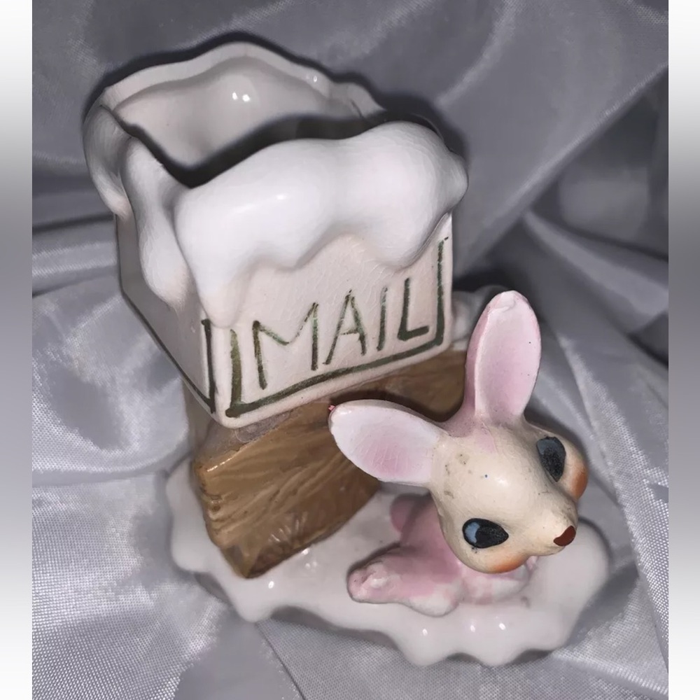 Japan 3.5" Bunny Rabbit Snow Bunny with Mailbox Bud Vase Figurine VERY RARE HTF